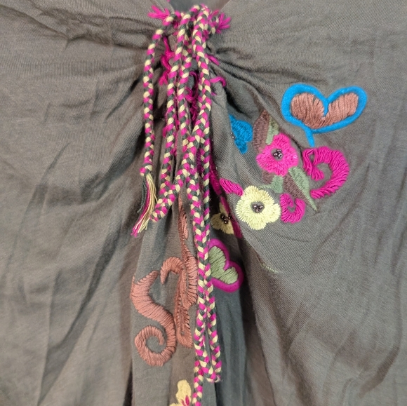 Have Olive Green Embroidery V Neck Long Sleeve Rayon Cotton Tee Shirt - Picture 7 of 11